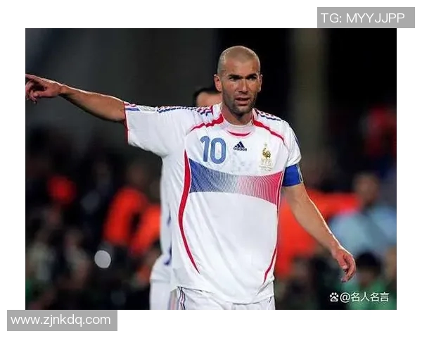 揭秘足球史上五大传奇巨星