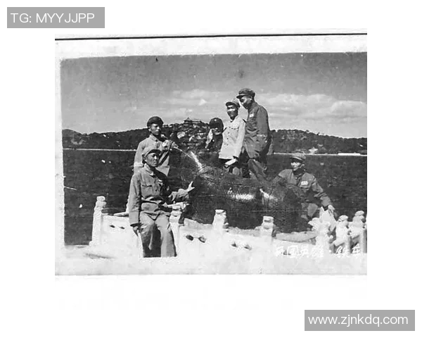 球场上的英雄瞬间展现足坛巨星风采与激情